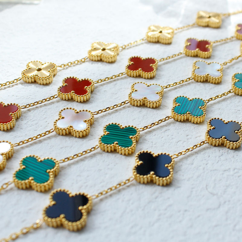 Four leaf clover bracelet (18k gold)