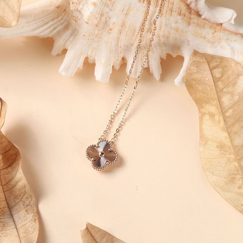 Four leaf clover bracelet (18k gold)